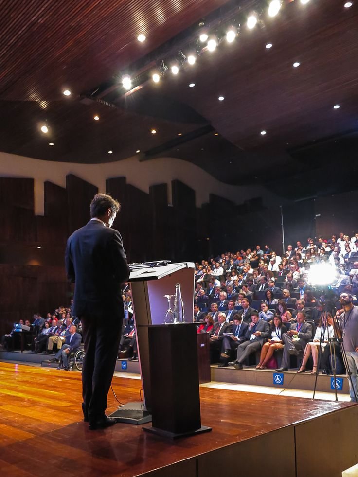 Public Speaking Coach Dubai